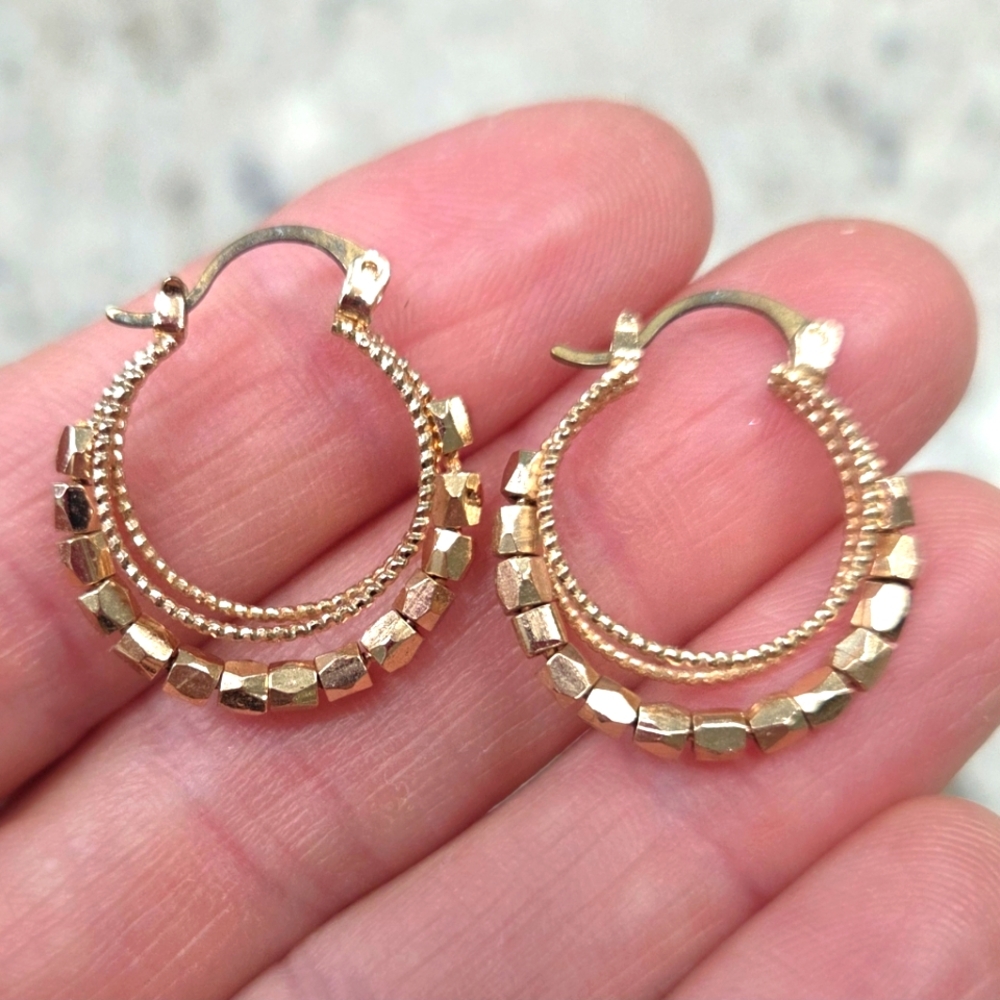 Gold Tone Artistic Earrings Boho Hippie Casual‎ Hoop